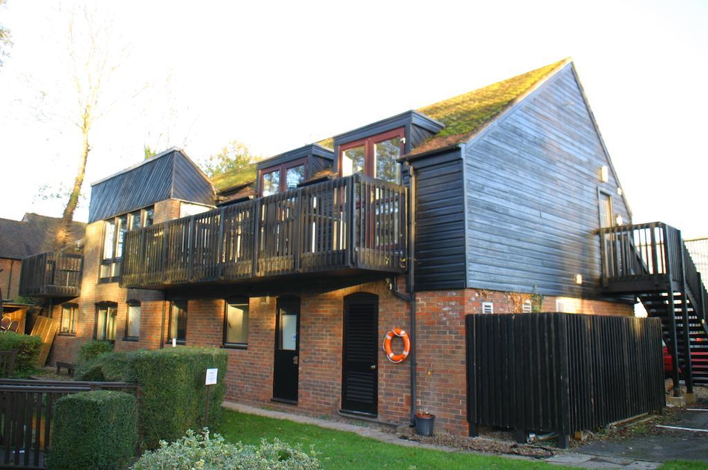 The Bear Hotel By Greene King Inns Hungerford Exteriör bild