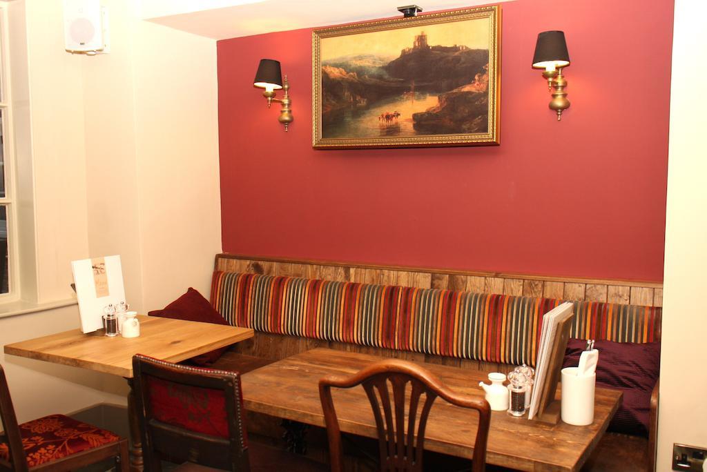 The Bear Hotel By Greene King Inns Hungerford Exteriör bild