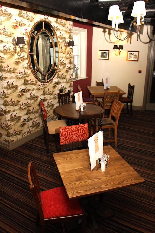 The Bear Hotel By Greene King Inns Hungerford Exteriör bild
