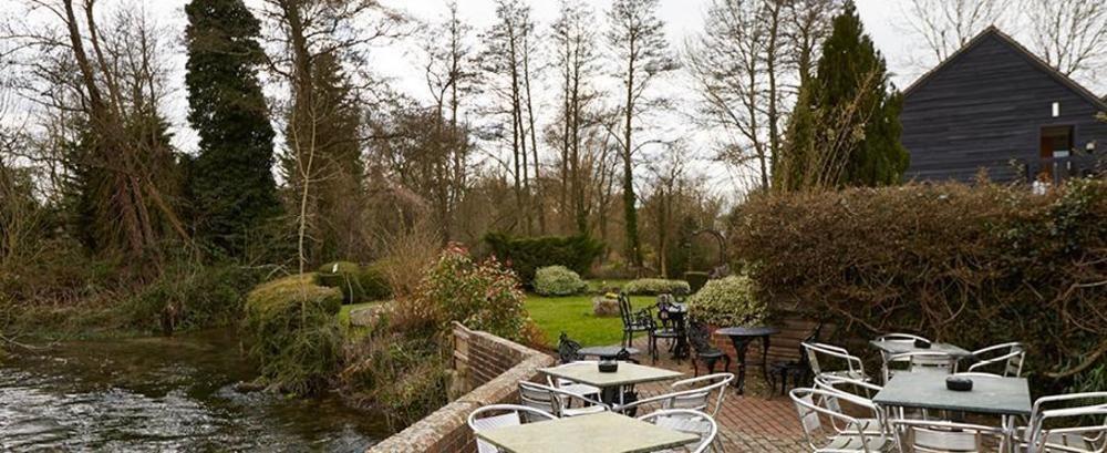 The Bear Hotel By Greene King Inns Hungerford Exteriör bild
