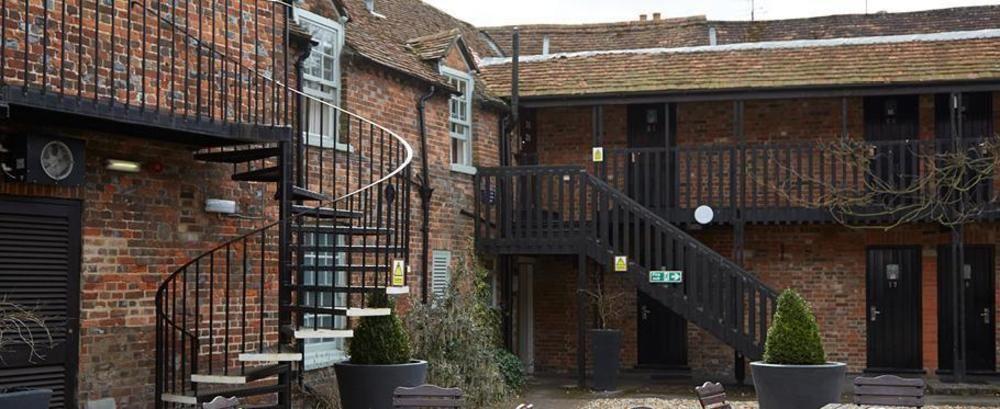 The Bear Hotel By Greene King Inns Hungerford Exteriör bild