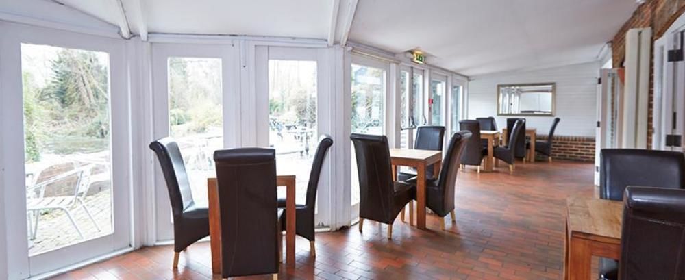 The Bear Hotel By Greene King Inns Hungerford Exteriör bild
