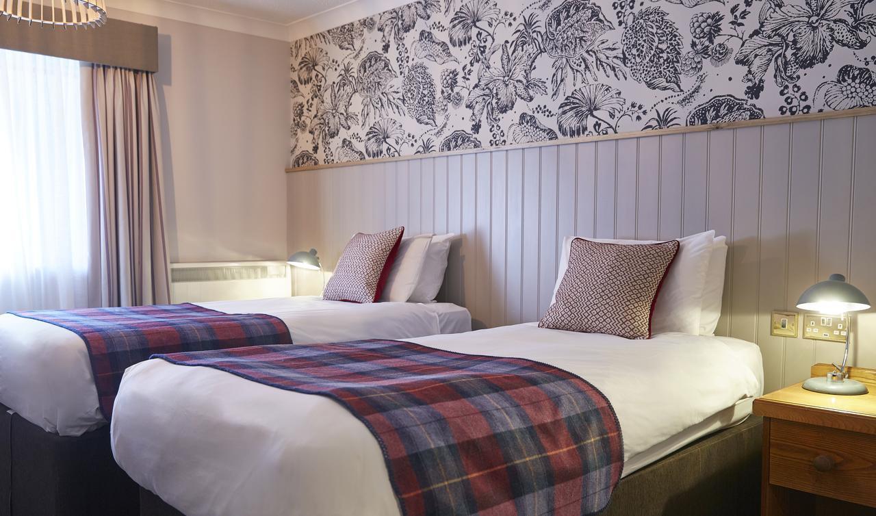 The Bear Hotel By Greene King Inns Hungerford Exteriör bild