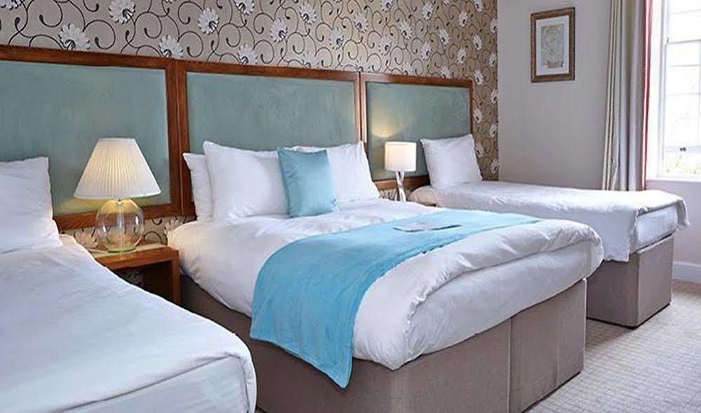 The Bear Hotel By Greene King Inns Hungerford Exteriör bild